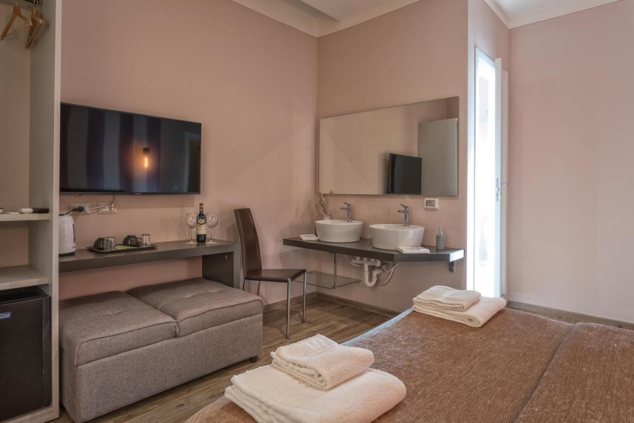 פירנצה Gogo' Petit Hotel מראה חיצוני תמונה
