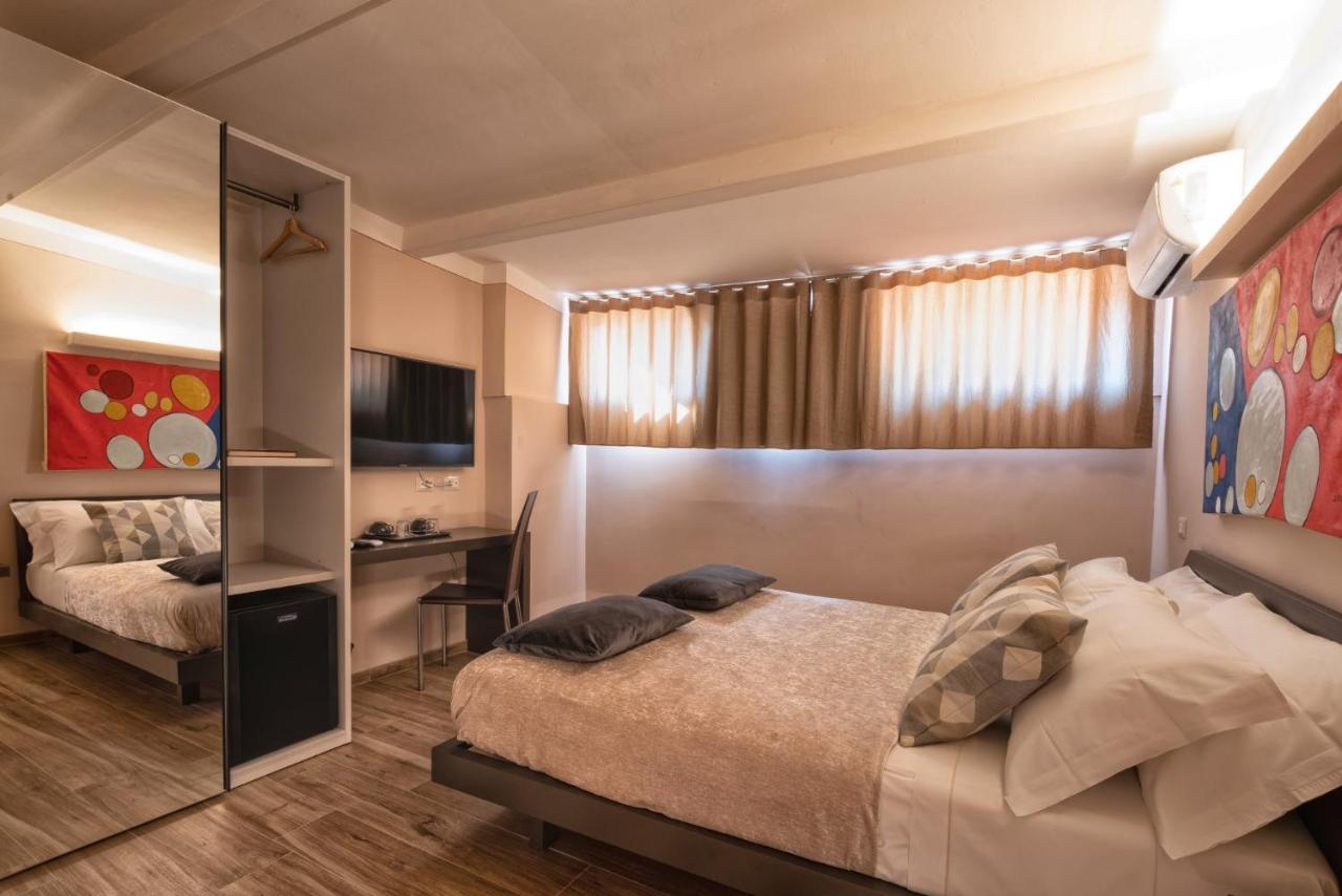 פירנצה Gogo' Petit Hotel מראה חיצוני תמונה